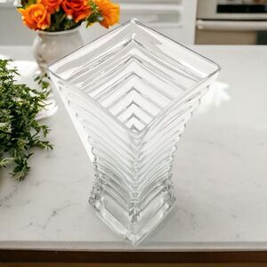 Vase Clear Glass Horizontal Ribbed Flower Floral Planter Home Decor Unique